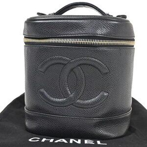 authenticity guaranteed CHANEL CC Logo Cosmetic Vanity Hand Bag Caviar Skin